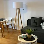 Neues Ruhiges Apartment, Bergblick, Stellplatz *