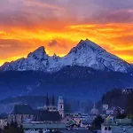 Neues Ruhiges Apartment, Bergblick, Stellplatz Bischofswiesen
