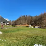 Appartamento Neues Ruhiges Apartment, Bergblick, Stellplatz *