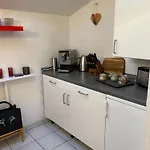 Neues Ruhiges Apartment, Bergblick, Stellplatz Appartamento *
