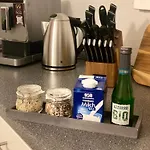 Neues Ruhiges Apartment, Bergblick, Stellplatz Appartamento *