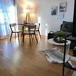 Neues Ruhiges Apartment, Bergblick, Stellplatz *