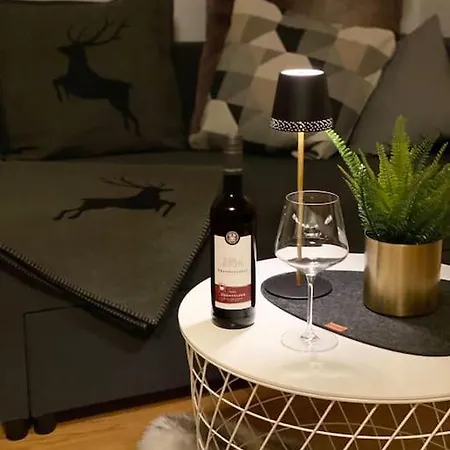 Neues Ruhiges Apartment, Bergblick, Stellplatz Daire *