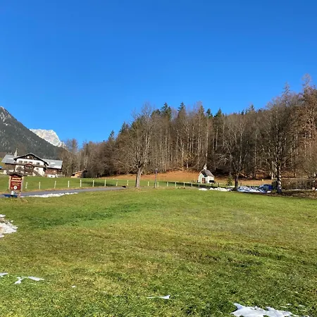 Appartement Neues Ruhiges Apartment, Bergblick, Stellplatz *