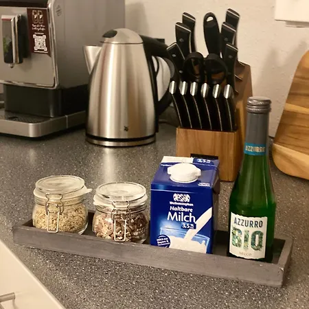 Neues Ruhiges Apartment, Bergblick, Stellplatz Apartamento *
