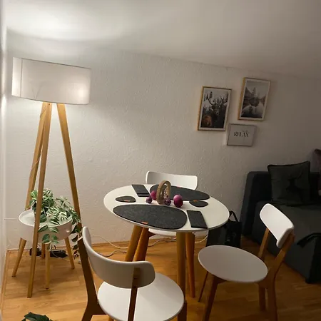 Neues Ruhiges Apartment, Bergblick, Stellplatz * Bischofswiesen
