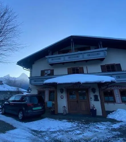 Daire Neues Ruhiges Apartment, Bergblick, Stellplatz *