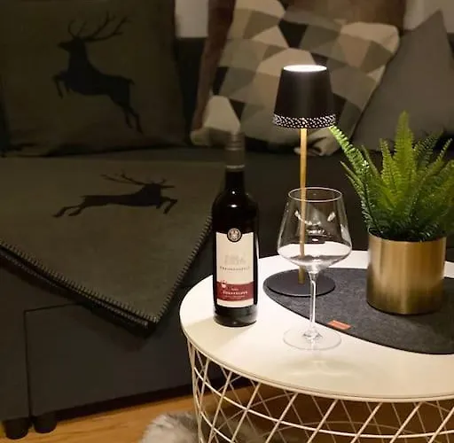 Neues Ruhiges Apartment, Bergblick, Stellplatz Daire *