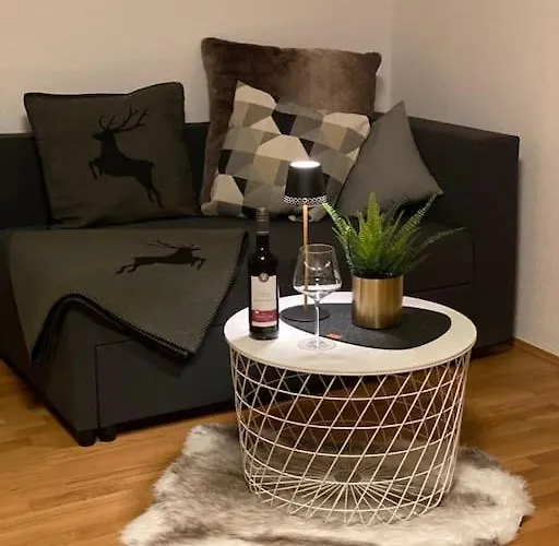 Neues Ruhiges Apartment, Bergblick, Stellplatz Bischofswiesen