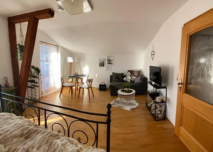 Neues Ruhiges Apartment, Bergblick, Stellplatz *