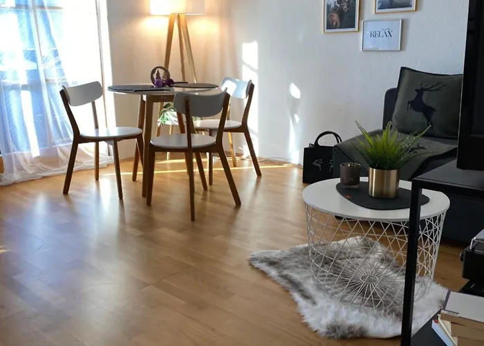 Neues Ruhiges Apartment, Bergblick, Stellplatz *