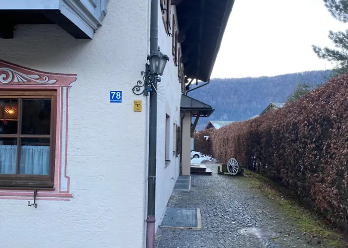Neues Ruhiges Apartment, Bergblick, Stellplatz * Bischofswiesen
